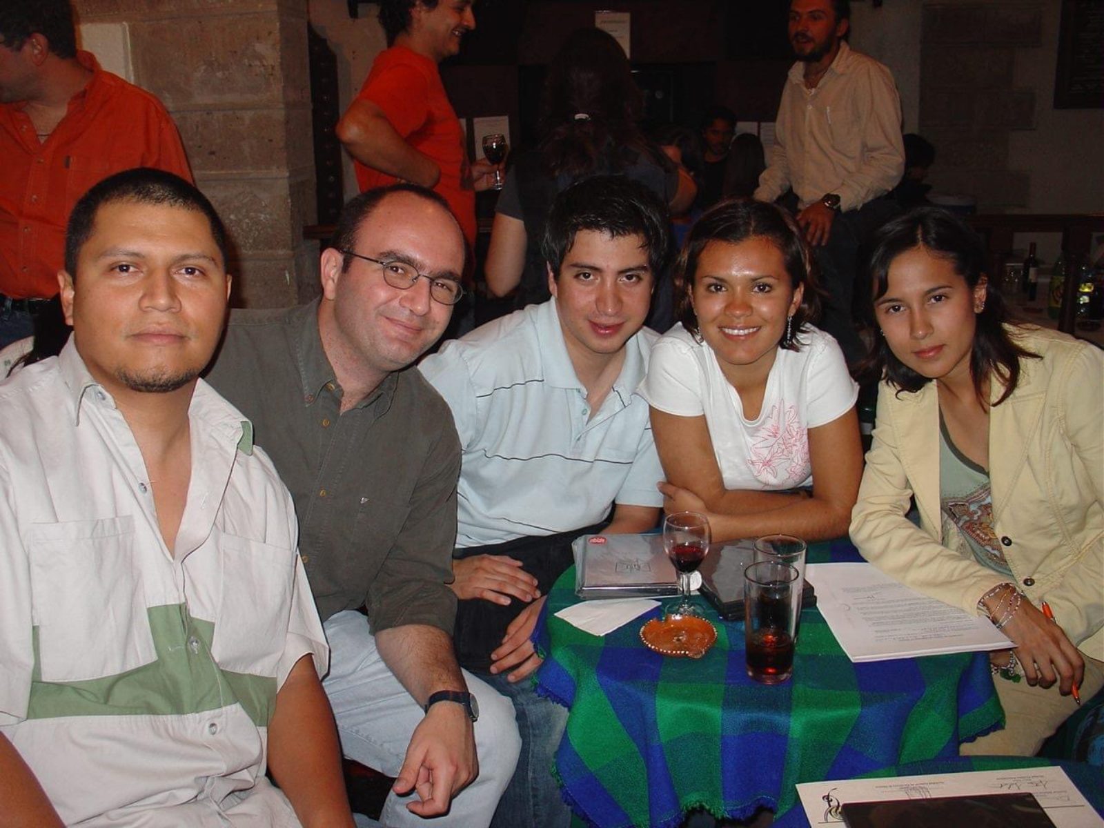 Érase una vez, unos chicos queriendo producir películas. 1er Morelia Lab, 2005 PRODUCTORES MORELIA LAB