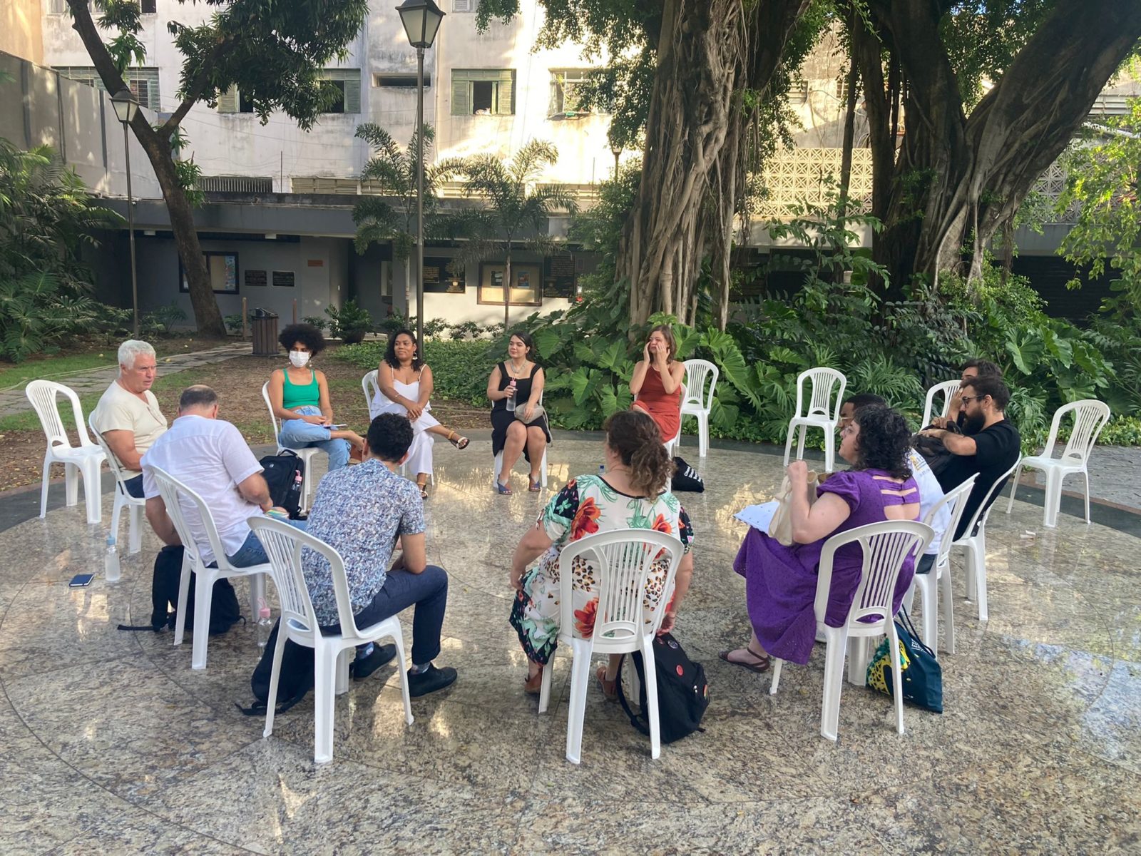 Session de pitch avec les participants PAS Recife et Stefano TEALDI